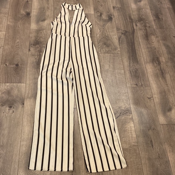 Fashion Nova Jumpsuit - Picture 7 of 10